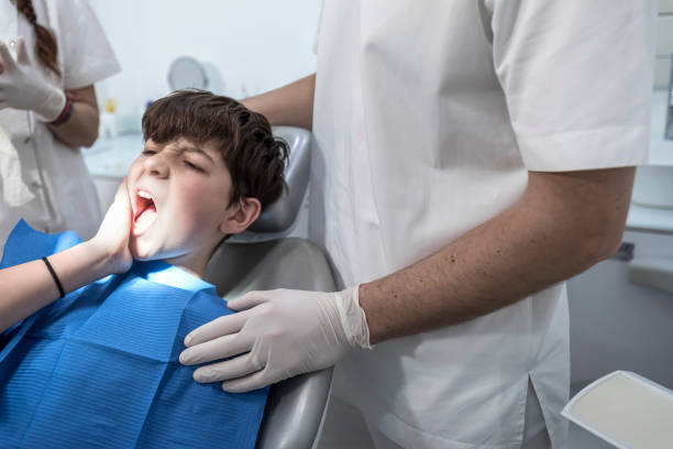 Best Dentist for Tooth Abscess  in Hackberry, TX